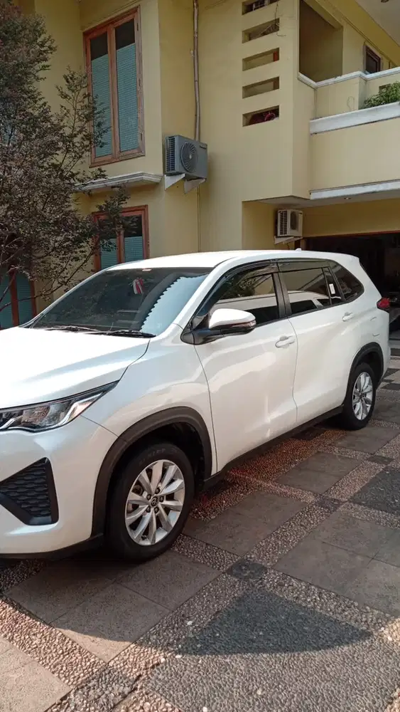 Toyota Kijang Innova 2023 Bensin