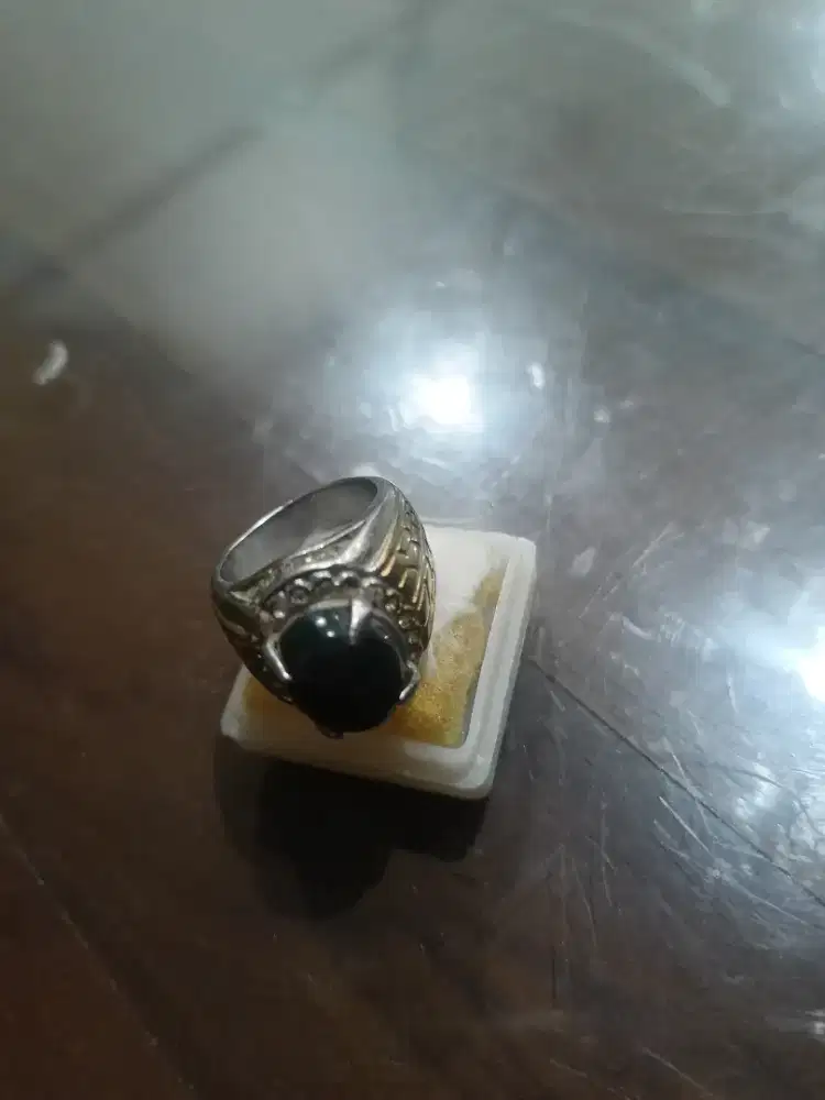 Cincin Batu Hijau