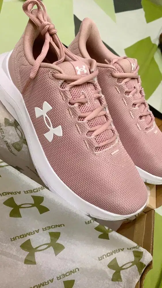 Sepatu olahraga ori