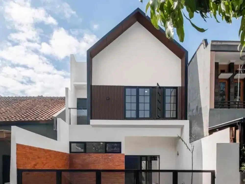 Rumah Murah Modern Tropical Strategis dekat Kircon dan Summarecon di Area Antapani Bandung