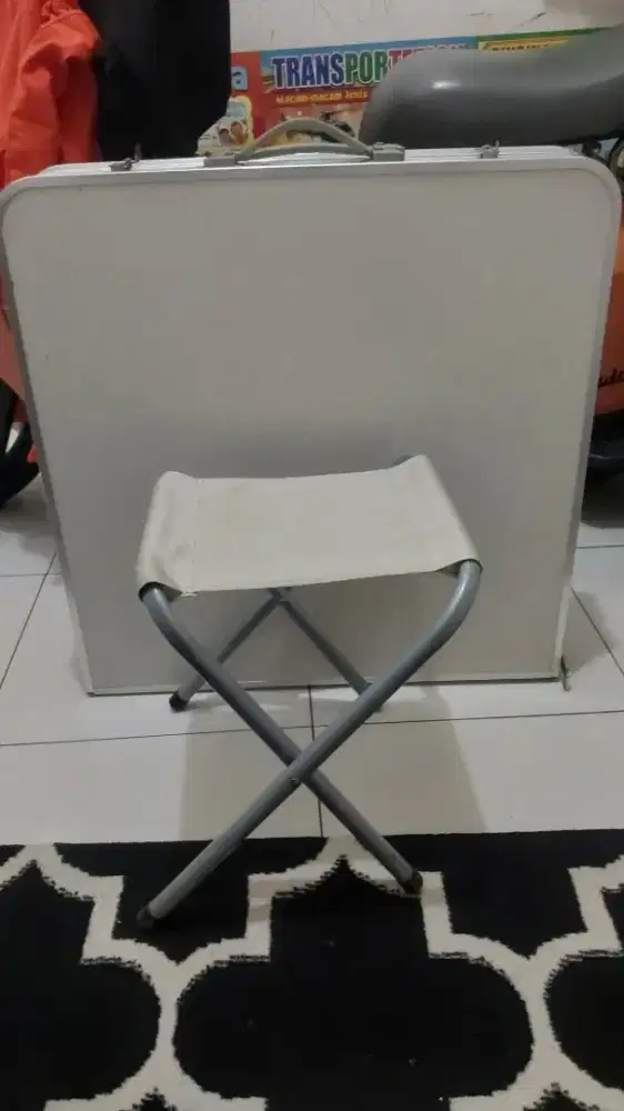 Meja portable praktis