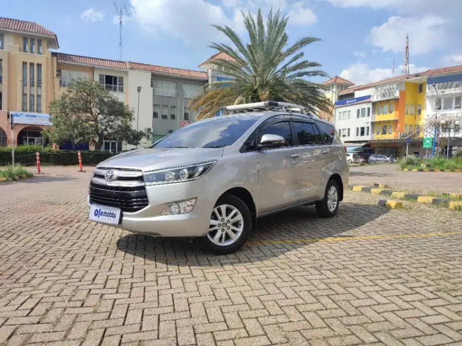 TDP 18JT, Toyota Kijang Innova 2.4 V Solar-AT Silver 2019