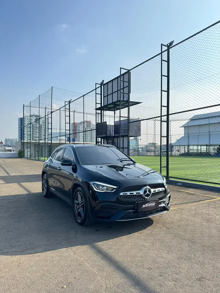 Mercedes-Benz GLA200 2022 Bensin