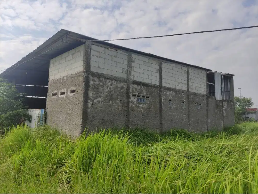 Dijual Gudang Tempat Usaha Posisi Strategis Dekat Tol 5 menit