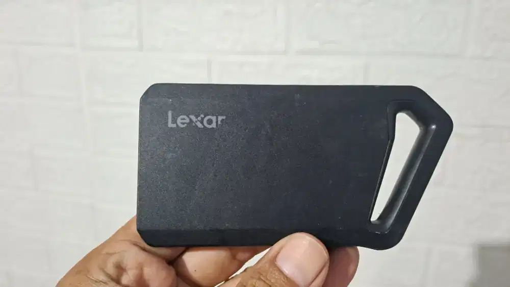 SSD eksternal Lexar 1 Tera.