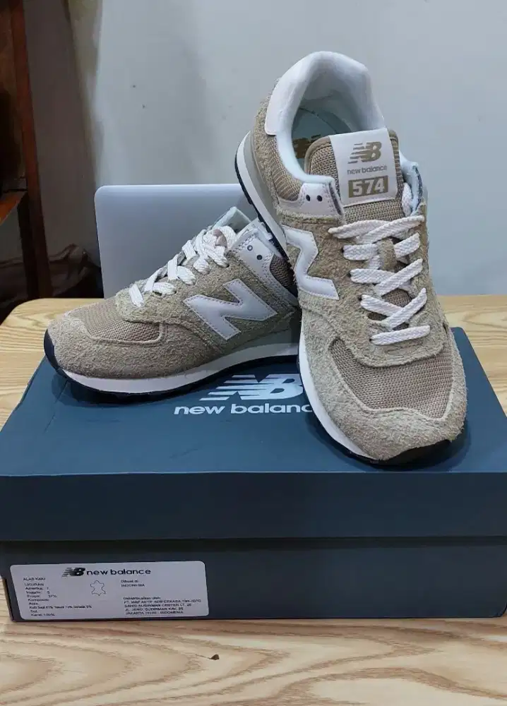 New Balance 574 BARU