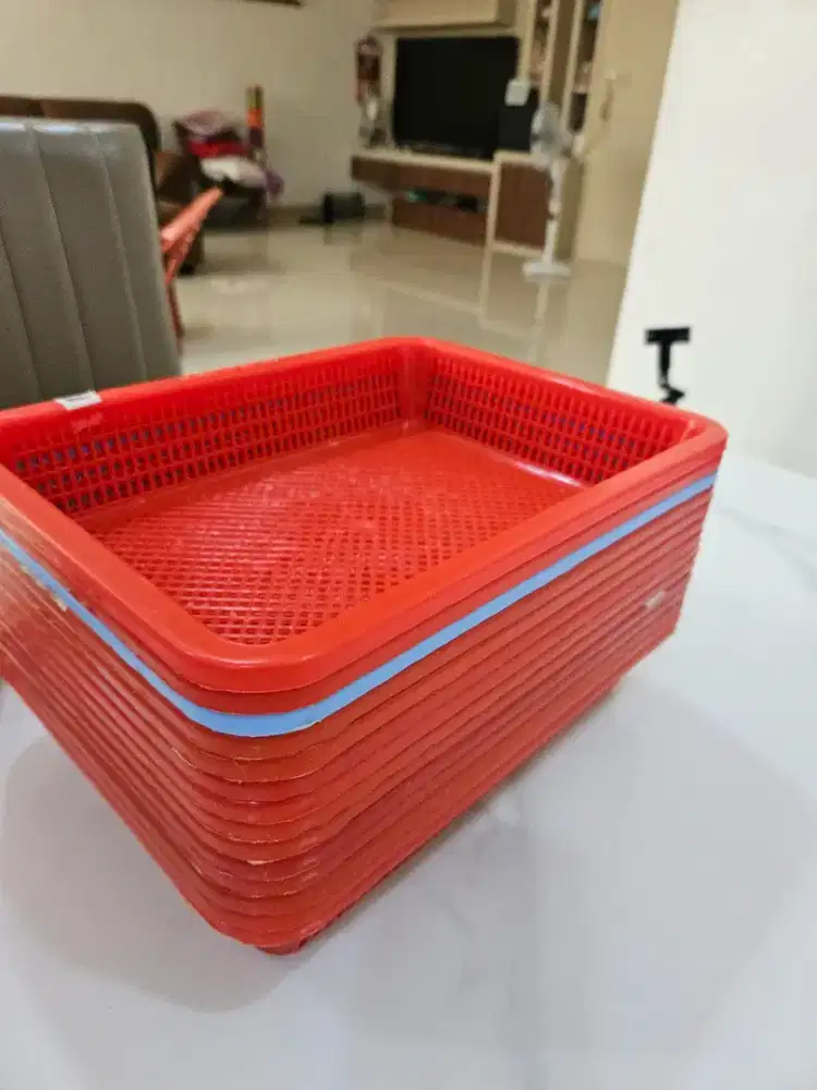 Keranjang segi empat merk Ultra