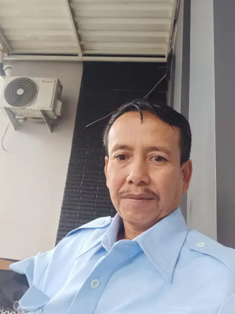 Mencari lowongan supir pribadi