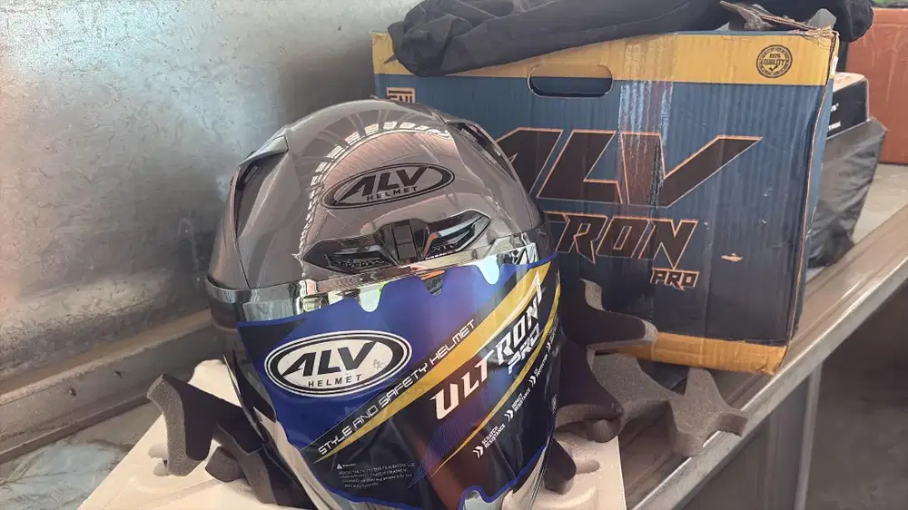 Helm ALV Ultron Pro ukuran M