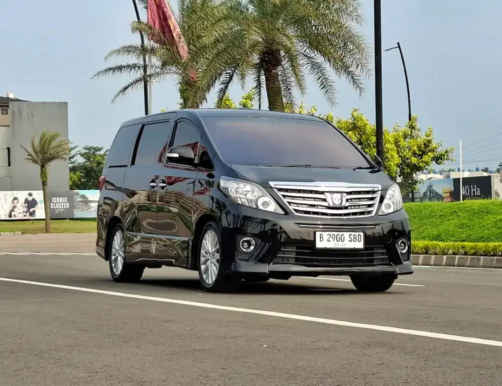 TDP 7jt KM LOW Istimewa Alphard 2.4 SC At 2013  Hitam