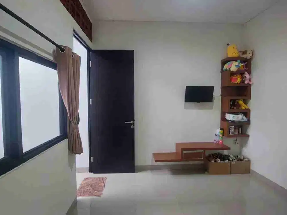 Dijual rumah 2 lantai di Cluster Lavesh phase 2 Harapan Indah Bekasi