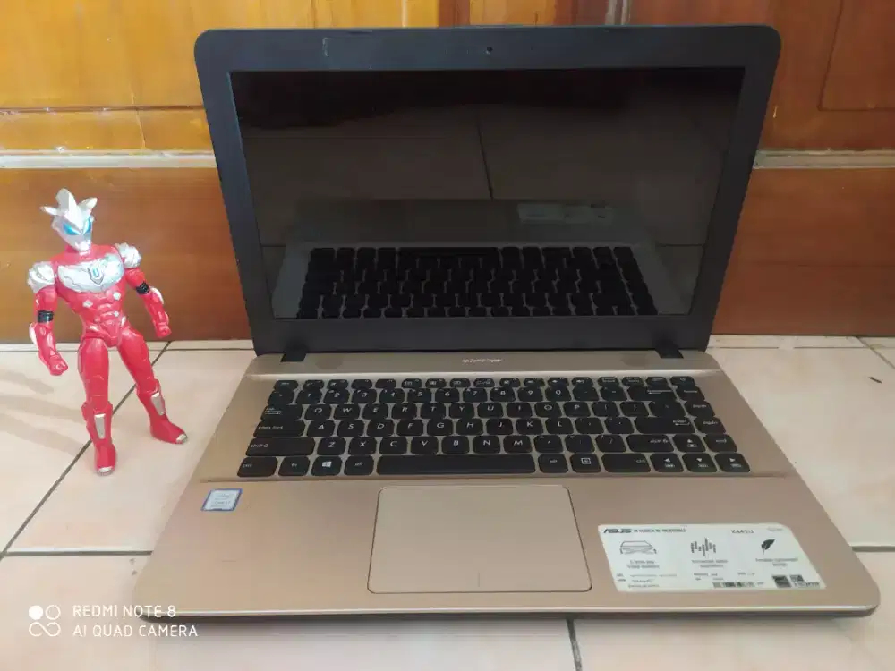 Asus x441U/Core i3 gen8 Ram 4/SSD128/VGA Intel UHD Graphics/Windows 11
