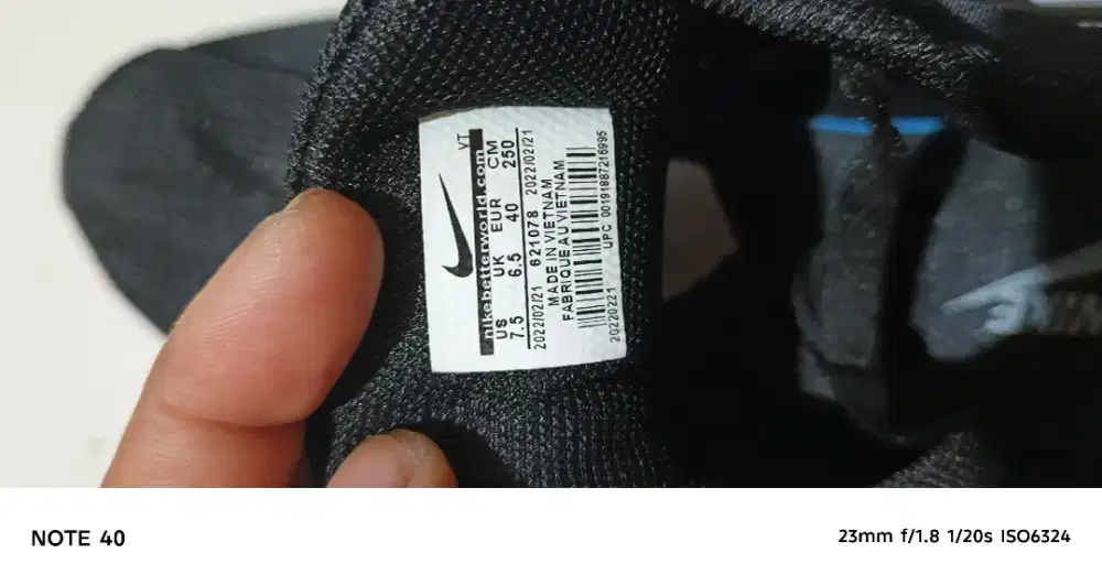 Sepatu runing nike