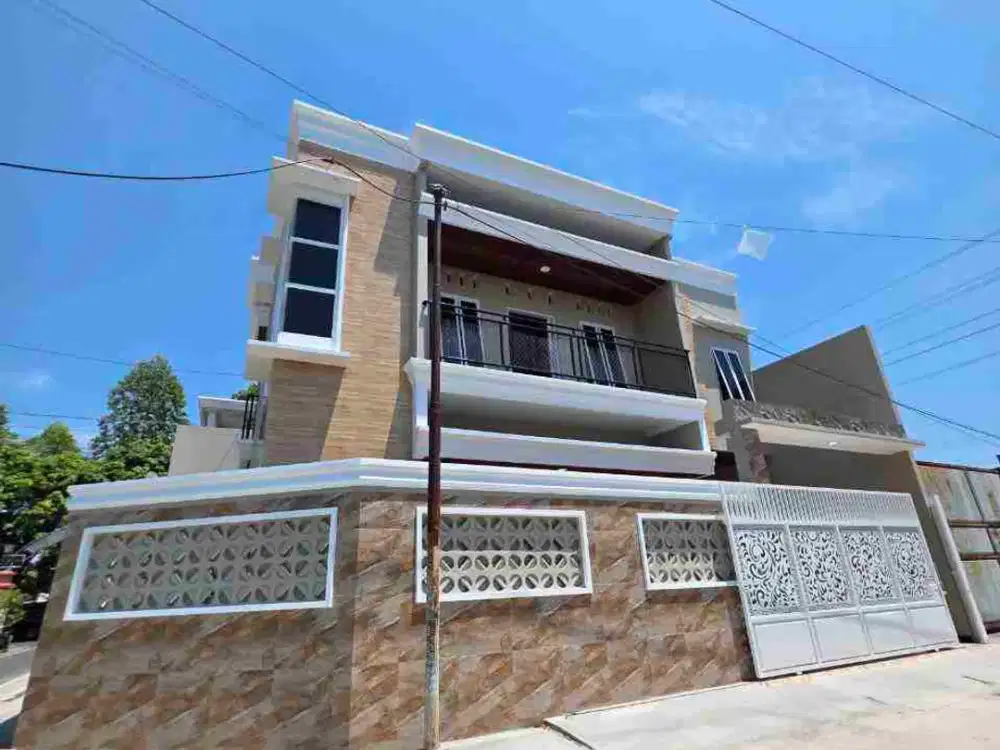 Rumah mewah siap huni dekat RS UMS & kantor DPRD Surakarta