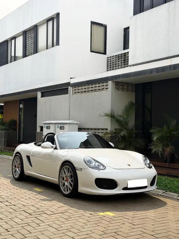 Porsche Boxster 987.2 2.9L PDK 2012 white on white