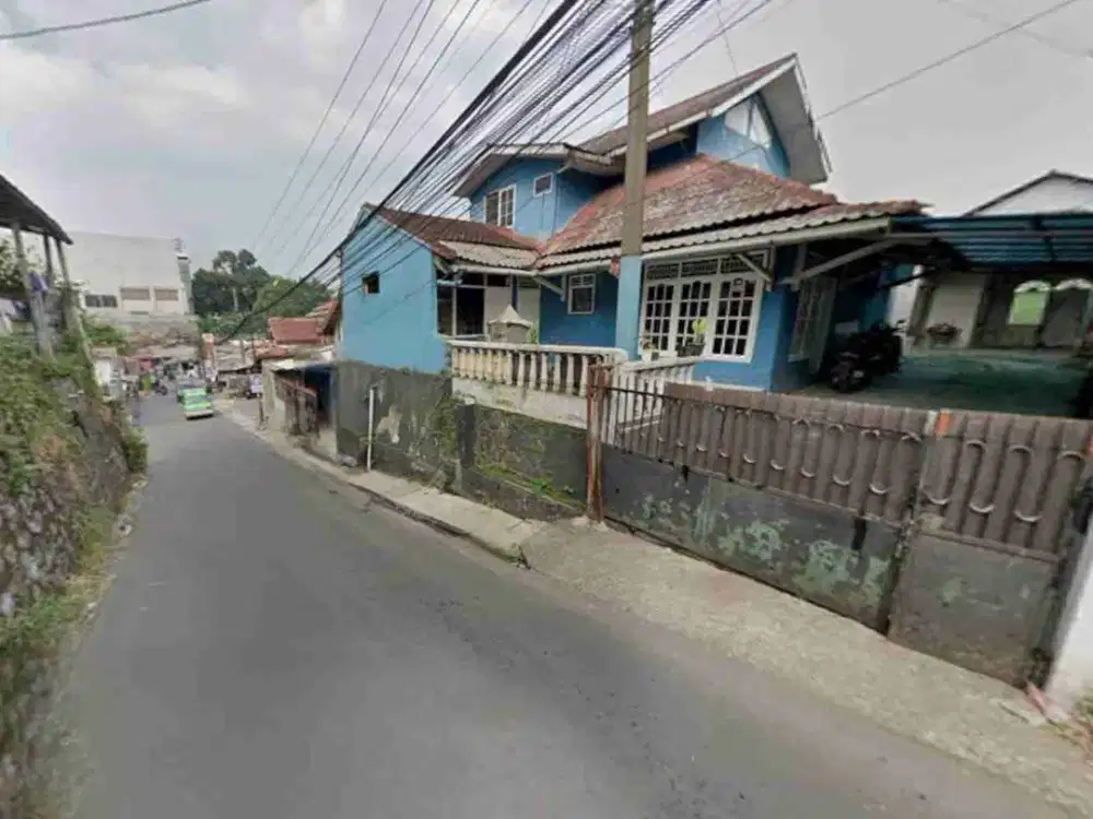 Jual rumah perlu renov di Jalan Raya Tegal Lega.cocok utk Rumah Kost.