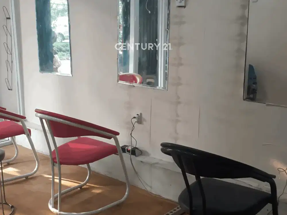 Kios Salon Di Taman Narogong Bekasi Timur