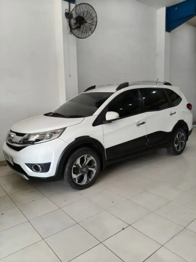 Honda BRV E 2018 Matic Putih Tanpa PR