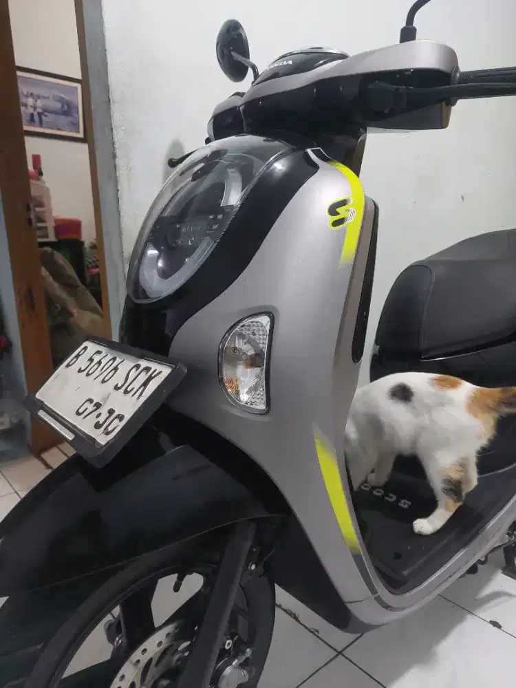 Di jual scoopy 2015 kondisi masih terasa baru mulus
