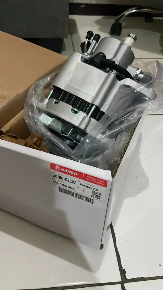 Alternator/Dinamo Ampere Isuzu Panther 2.5 merek Hanko