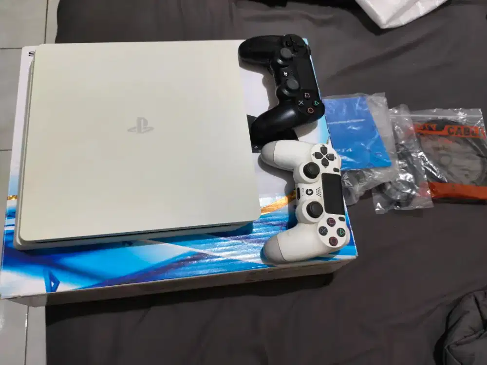 PS 4 SLIM 500GB SERI 22