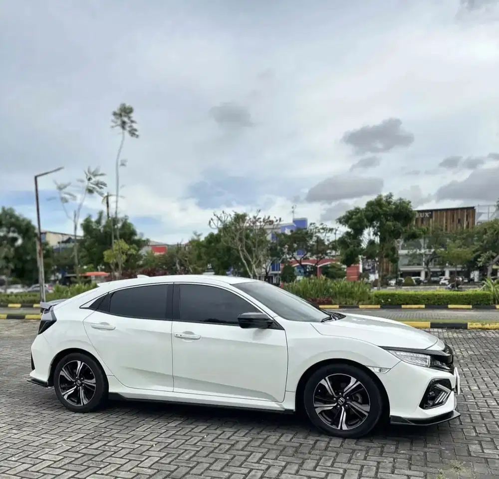 Honda Civic Hatchback 2018 Bensin
