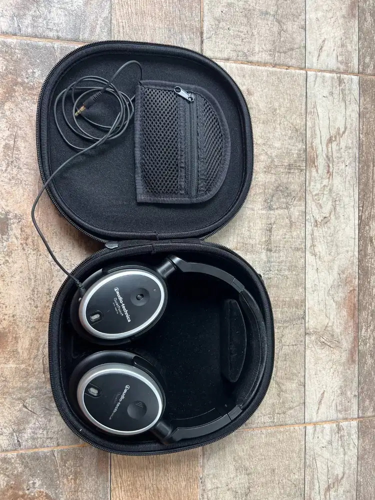 Audio tehnica quiet point (wired) with noice canceling