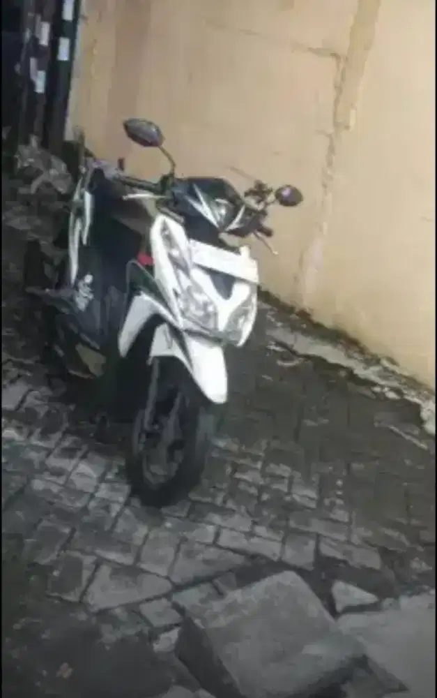 Honda Vario 125 CBS ISS tipe tertinggi