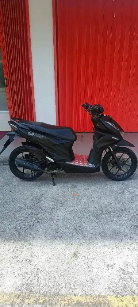 Honda beat street