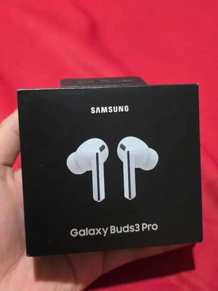 Samsung Galaxy Buds 3 Pro + Case