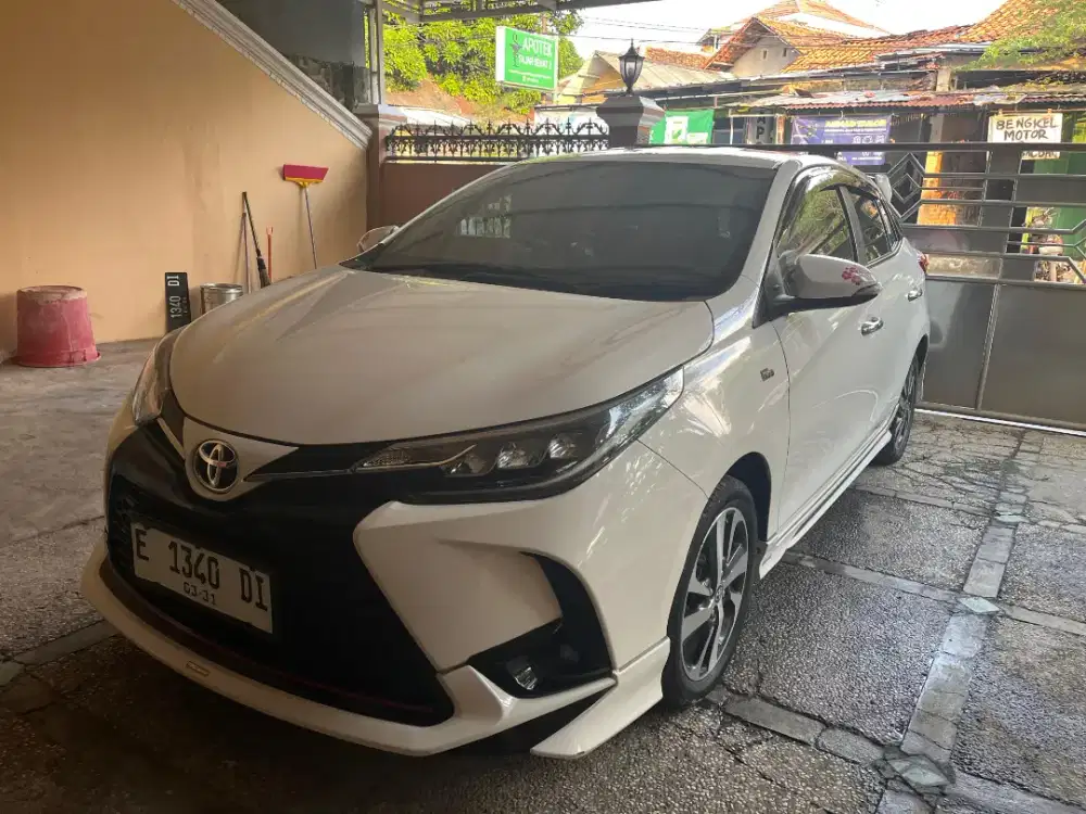 Toyota Yaris S TRD Sportivo 2021 – Putih | KM 36rb | Full Record