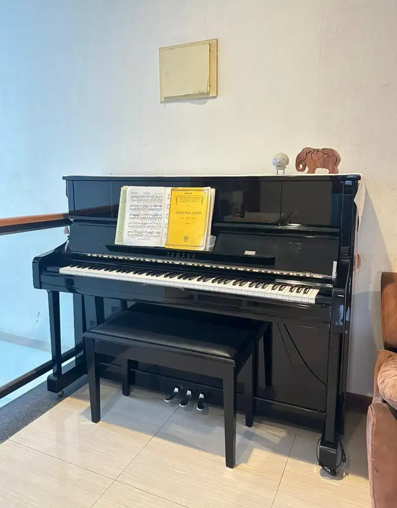 Piano Upright Yamaha