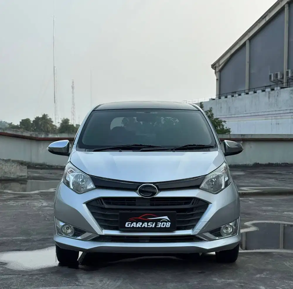 Daihatsu Sigra 1.2 R AT 2016 Silver Tangan Pertama KM 69 rb