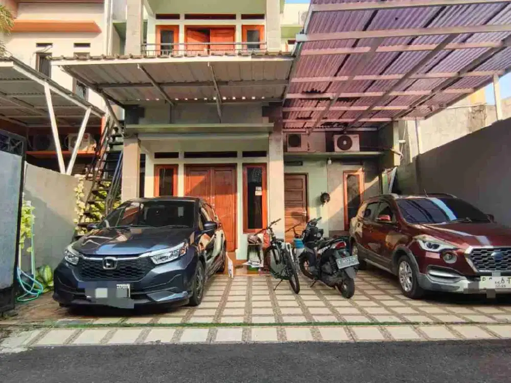 Rumah 2 lantai dalam cluster di Kalisari