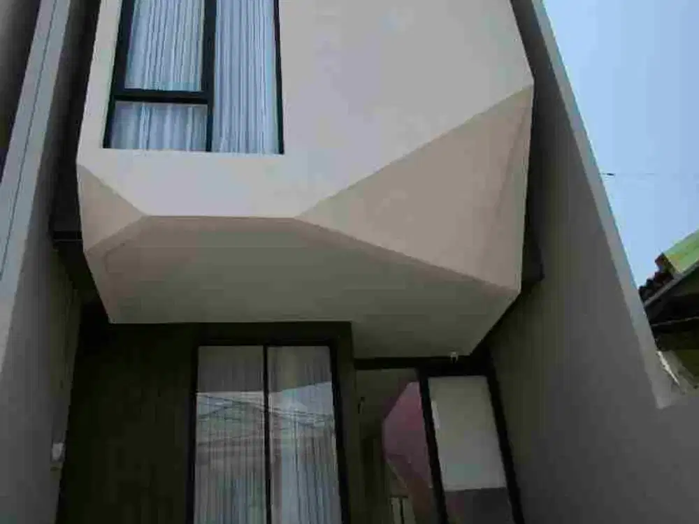 New House Futuristik FULL FURNITURE+ Interior ELEGAN. 2 LANTAI. Selangkah Raya Mulyosari Pusat Kuliner