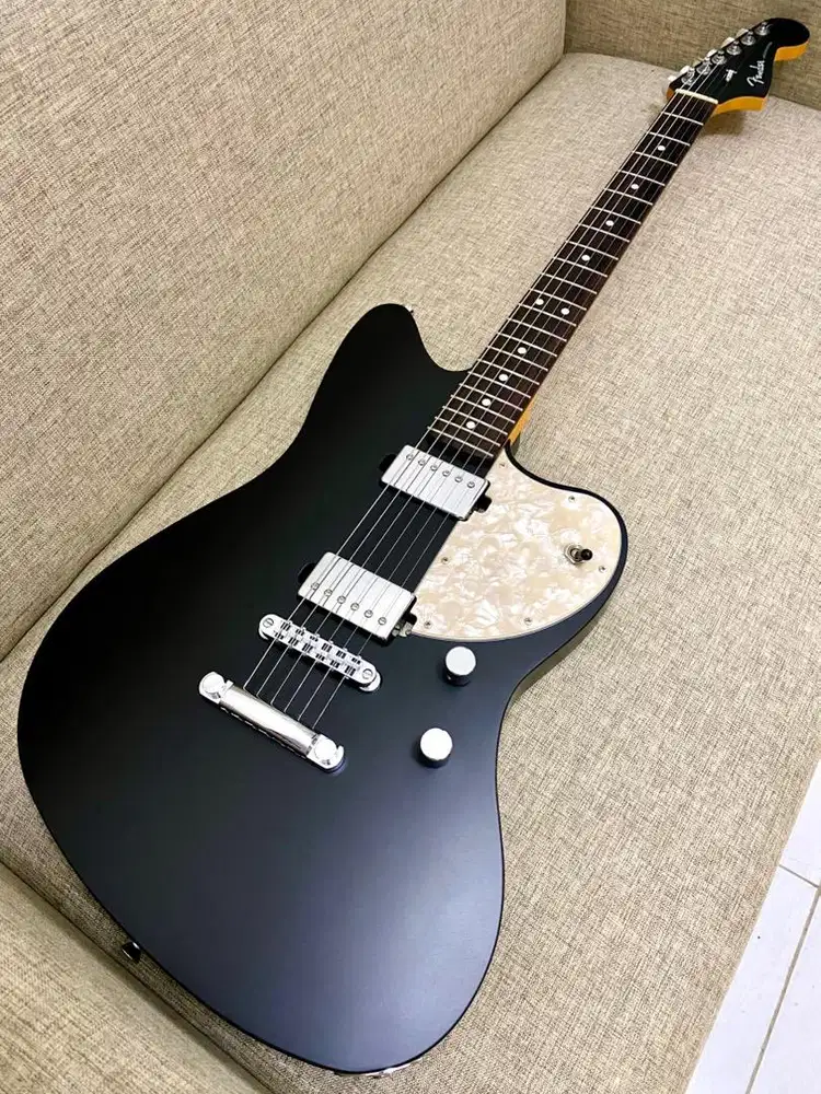 Fender Japan Elemental Jazzmaster Stone Black