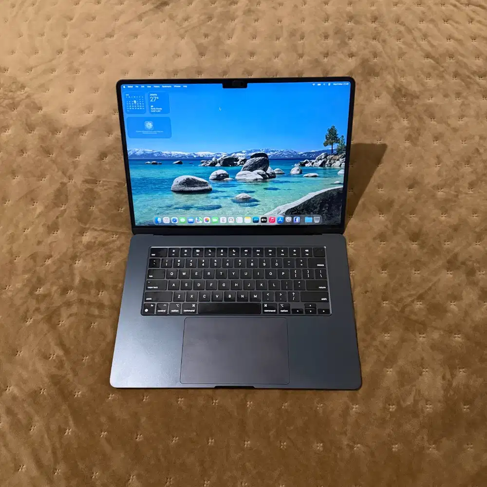 (iBox) Macbook Air M3 15 inch 8/256 Midnight Like New