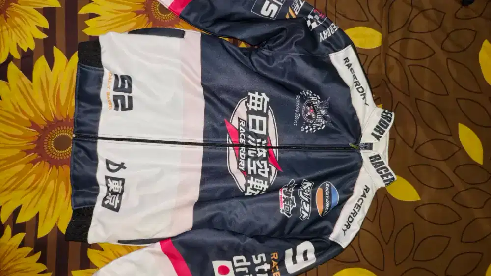 Jaket RaceDay baru