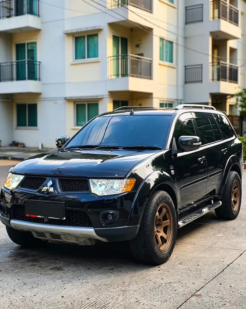Pajero dakkar 4x2 AT 2013 tgn 1 dari baru