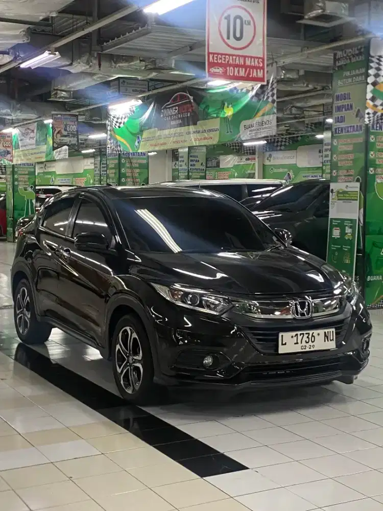 Honda HR-V E CVT 1.5 Facelift 2018 Dark Olive Matic / AT SUPER !!