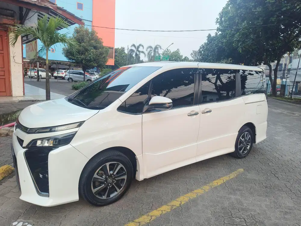 Toyota Voxy 2018 Bensin