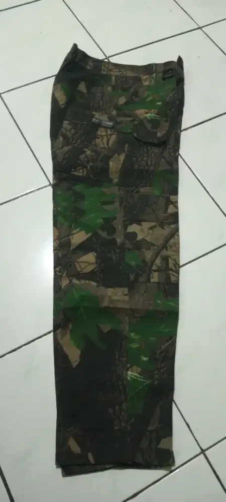 Celana blackhwack loreng