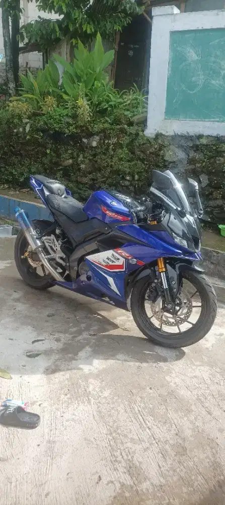 YAMAHA R15V3 2018