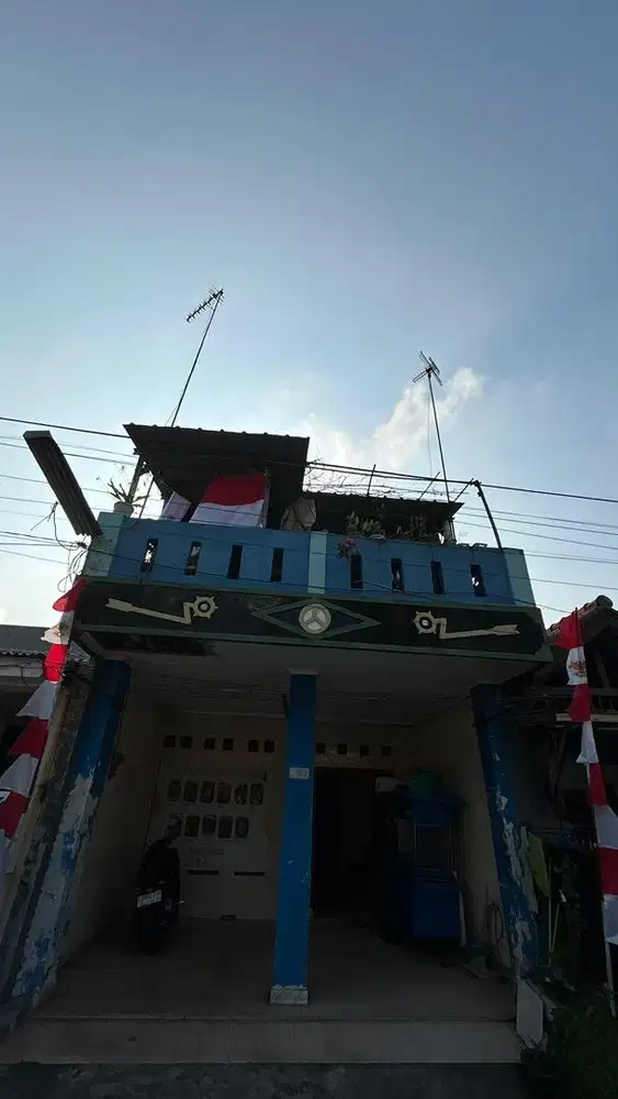 Di Jual rumah jababeka lantai 2