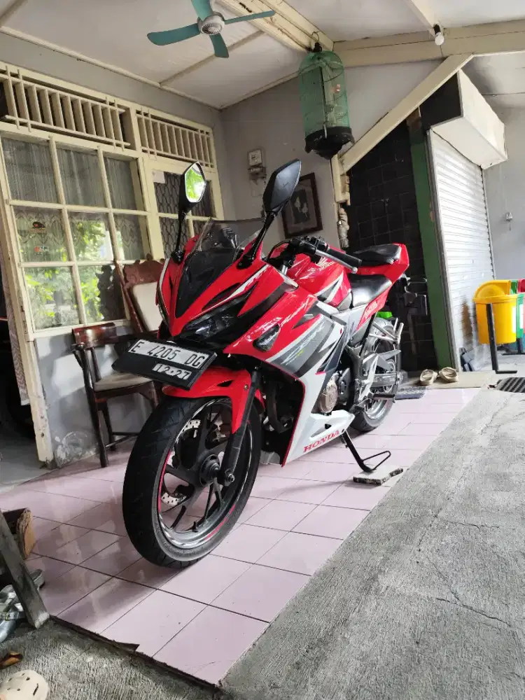 HONDA CBR 150R 2018 ODO 24RB