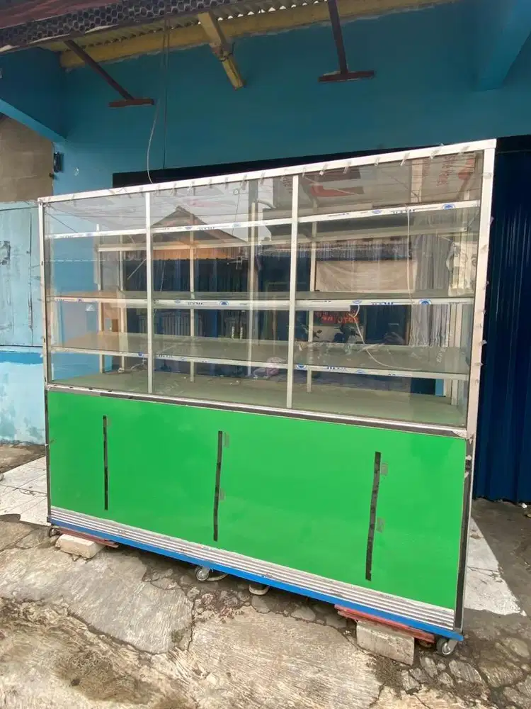Etalase kaca untuk nasi padang dan warteg