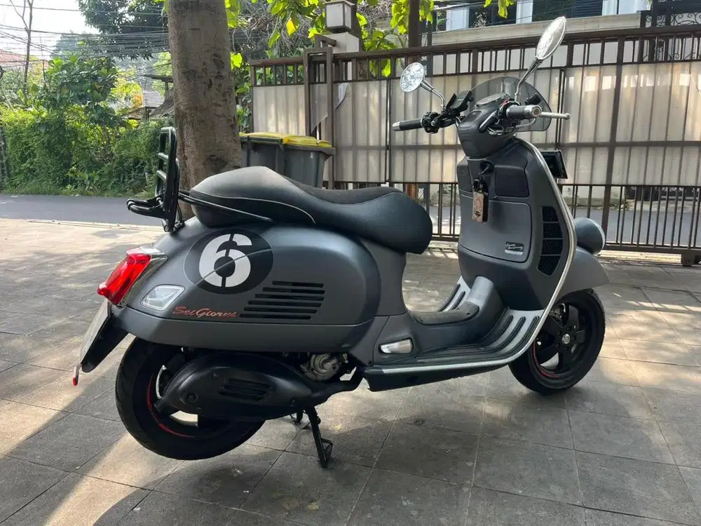 Vespa Sei giorni 300 cc