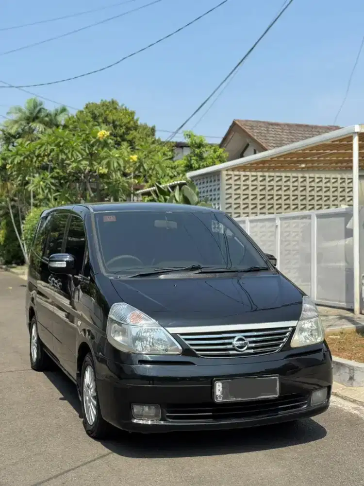 Nissan Serena HWS 2010 AT