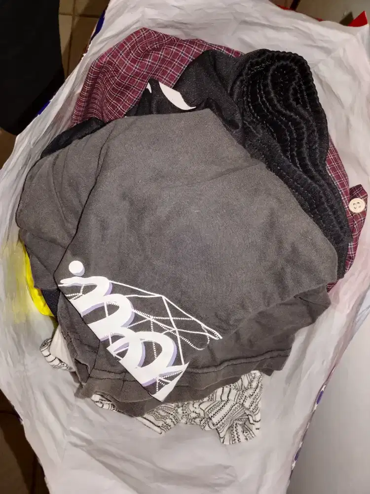 Pakaian kaos, kemeja Layak pakai