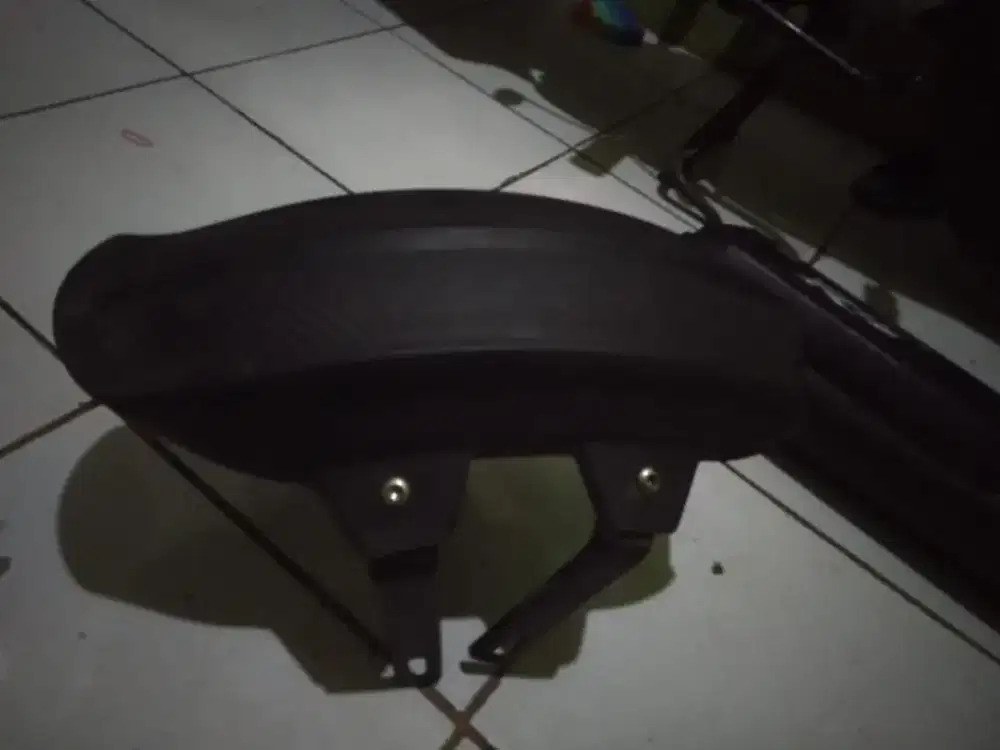 Spakbor belakang r15 original